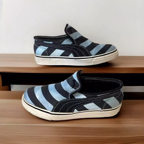 PUMA Shoes - PUMA Slip On Shoes Sneakers Unisex Women 8.5 Men 7 Blue Two Tone Stripes Shiny
